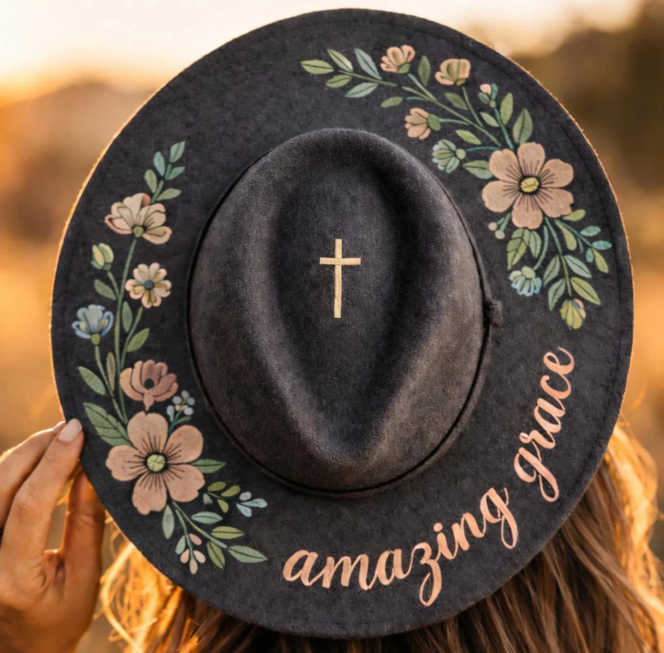 August 22nd - River Bottom Winery BoBrooks Farm -  Fall Hat Bar Paint & Sip Party!